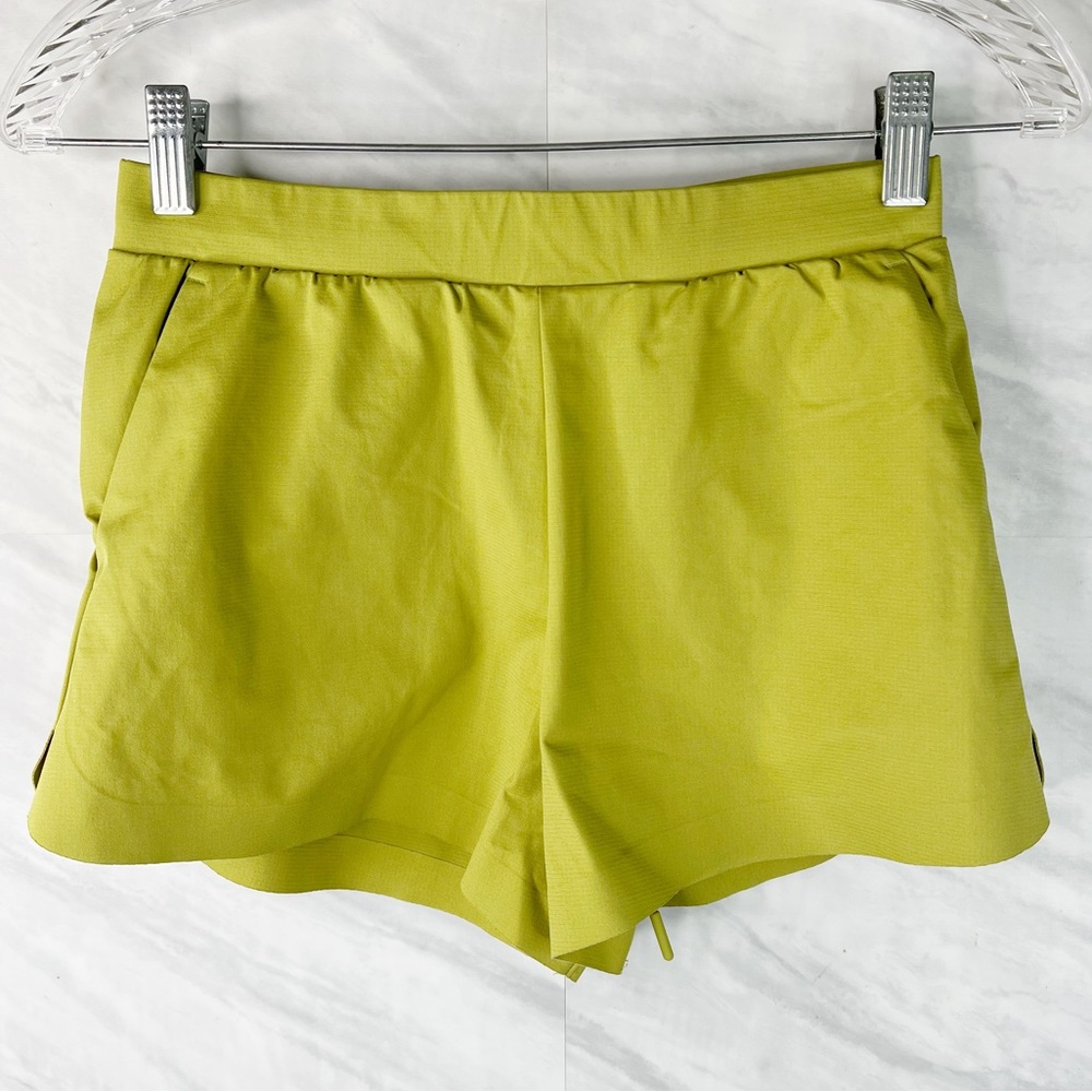 Uniqlo Green Short XS